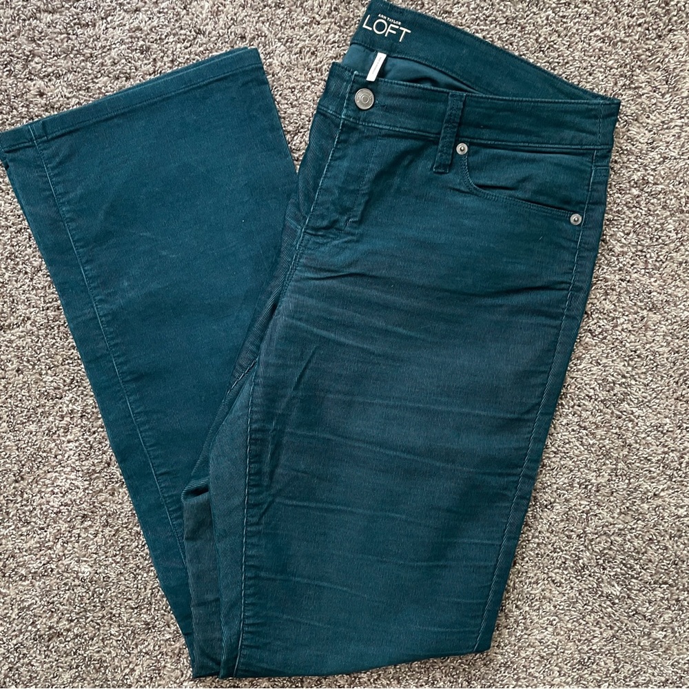 Women’s LOFT Corduroy Curvy Bootcut 30/10